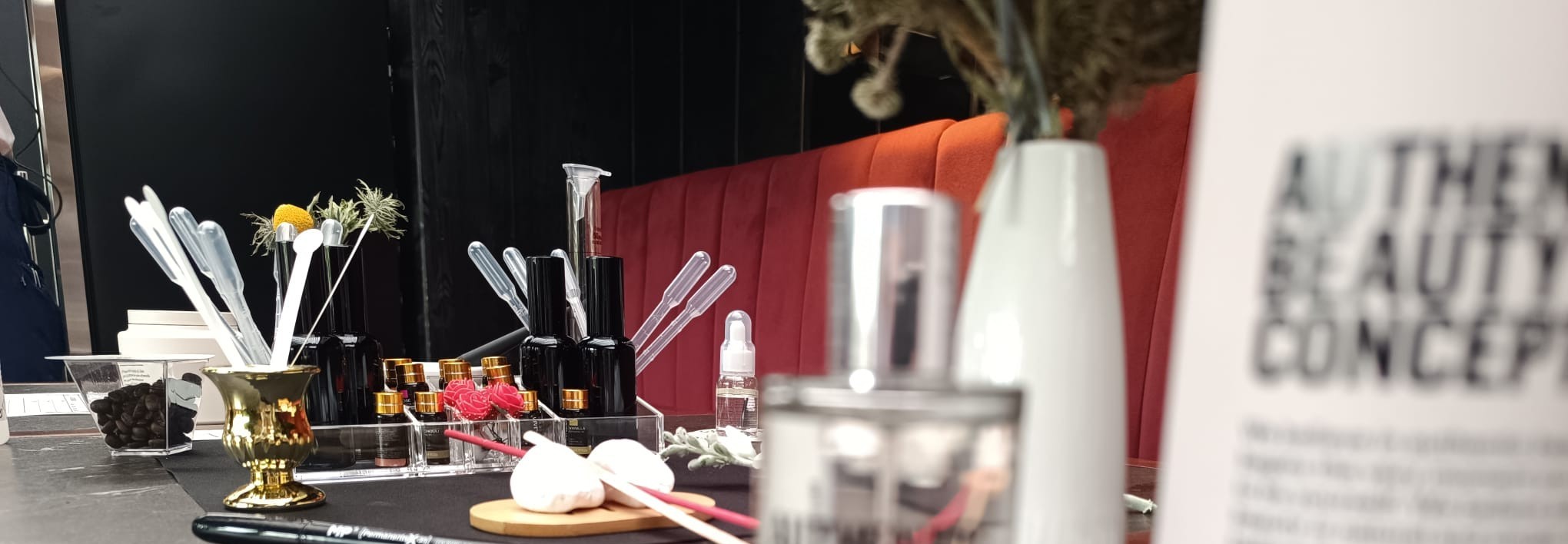 Taller de Aromas Crea tu Perfume